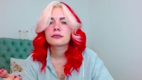 Maria  online show from October 7, 2025, 2:03 pm