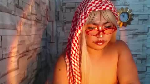 naughty_ursula21xxx online show from January 25, 2025, 3:30 pm