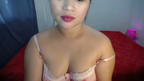 Snapshot of naughtyandsweetx chatting on September 16, 2025, 12:11 am May online show from September 16, 2025, 12:11 am