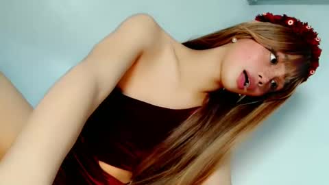 Snapshot of naughtybella_ chatting on December 29, 2024, 10:25 pm bella online show from December 29, 2024, 10:25 pm