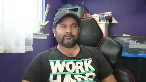 Snapshot of naughtydesicock chatting on January 6, 2025, 1:52 pm sakhtlaundaz online show from January 6, 2025, 1:52 pm