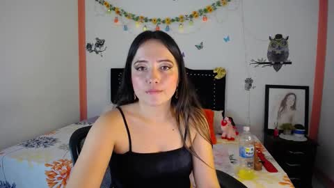 Snapshot of naughtygirl_mmm chatting on February 6, 2025, 7:07 pm Valeria online show from February 6, 2025, 7:07 pm
