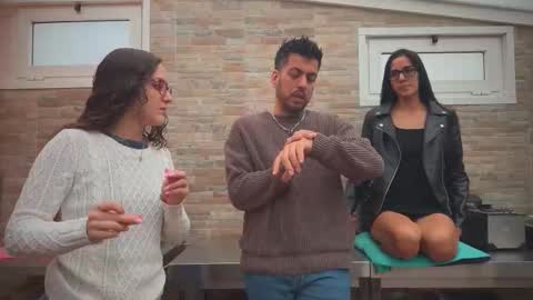 Snapshot of naughtyluxe chatting on October 23, 2025, 8:35 am ANDREA STEPH MIKE online show from October 23, 2025, 8:35 am