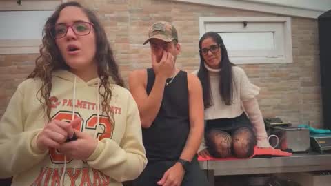 Snapshot of naughtyluxe chatting on November 4, 2025, 10:25 am ANDREA STEPH MIKE online show from November 4, 2025, 10:25 am