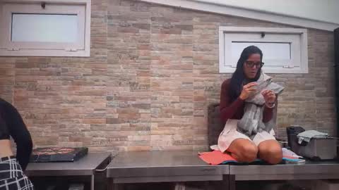 Snapshot of naughtyluxe chatting on November 7, 2025, 10:04 am ANDREA STEPH MIKE online show from November 7, 2025, 10:04 am