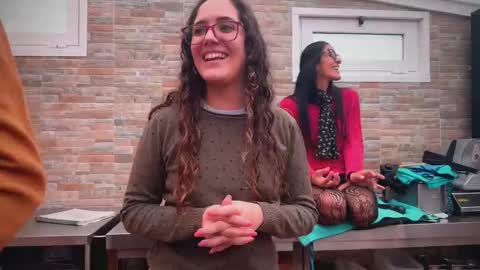 Snapshot of naughtyluxe chatting on November 25, 2025, 10:15 am ANDREA STEPH MIKE online show from November 25, 2025, 10:15 am