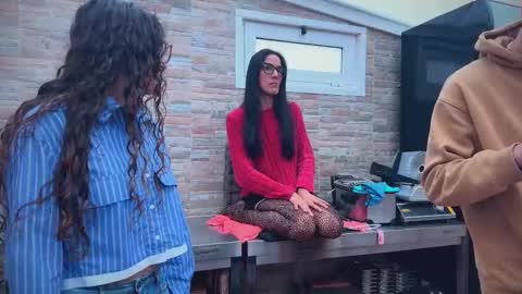 Snapshot of naughtyluxe chatting on December 2, 2025, 10:31 am ANDREA STEPH MIKE online show from December 2, 2025, 10:31 am