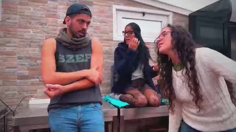 Snapshot of naughtyluxe chatting on December 3, 2025, 10:13 am ANDREA STEPH MIKE online show from December 3, 2025, 10:13 am