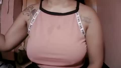 naughtymom_33 online show from September 9, 2025, 7:24 pm