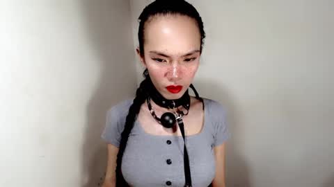 Snapshot of naughtypetiteangel chatting on November 20, 2025, 9:31 am naughtypetiteangel online show from November 20, 2025, 9:31 am