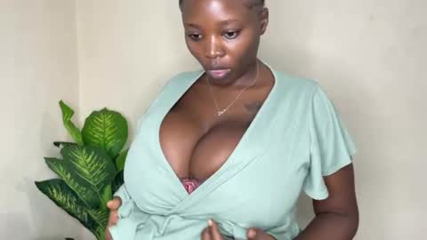 Snapshot of naughtysexydoll2 chatting on October 28, 2025, 2:42 pm naughtysexydoll2 online show from October 28, 2025, 2:42 pm