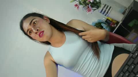 Snapshot of naughtywildvenice chatting on February 14, 2025, 10:59 am naughtywildvenice online show from February 14, 2025, 10:59 am