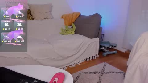 Snapshot of nautica_therapy chatting on November 24, 2025, 2:17 pm Nautica online show from November 24, 2025, 2:17 pm