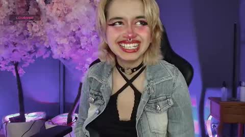 Navier  online show from October 24, 2025, 9:11 pm