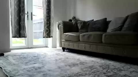 Snapshot of navyrayne chatting on October 24, 2025, 3:41 pm Navyrein online show from October 24, 2025, 3:41 pm