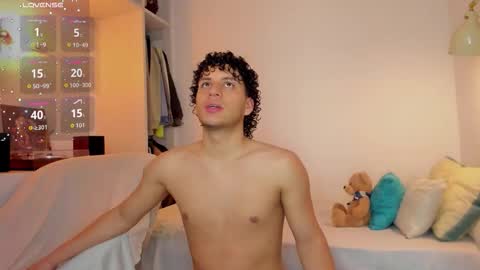 Snapshot of naxttan chatting on November 23, 2025, 6:02 am Natan online show from November 23, 2025, 6:02 am