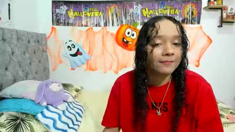Snapshot of nay_and_aleja chatting on October 24, 2025, 2:30 am nay_and_aleja online show from October 24, 2025, 2:30 am