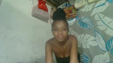 nayarasimon online show from November 22, 2025, 2:49 pm