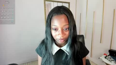 Snapshot of nayariskaya chatting on February 9, 2025, 6:47 pm Nayaris 3 online show from February 9, 2025, 6:47 pm