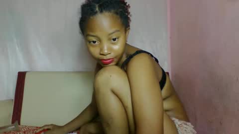 nayrah12 online show from December 4, 2025, 11:02 pm