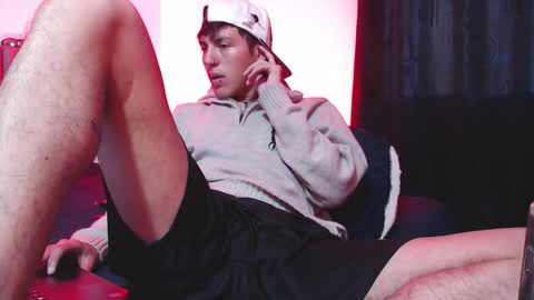 Snapshot of naytonfreeman chatting on November 11, 2025, 11:10 am Im Nayton online show from November 11, 2025, 11:10 am