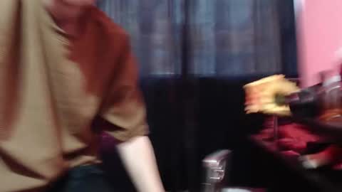 Snapshot of naytonfreeman chatting on November 13, 2025, 11:09 am Im Nayton online show from November 13, 2025, 11:09 am