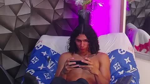 Nazper online show from January 7, 2025, 5:42 pm