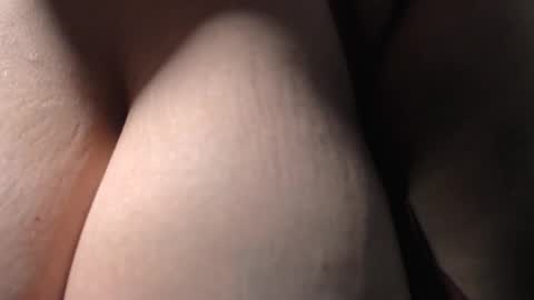 Laura   online show from October 7, 2025, 2:58 pm