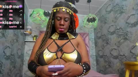 Snapshot of neffertiry_ebonny chatting on November 1, 2025, 4:47 am Nefer online show from November 1, 2025, 4:47 am