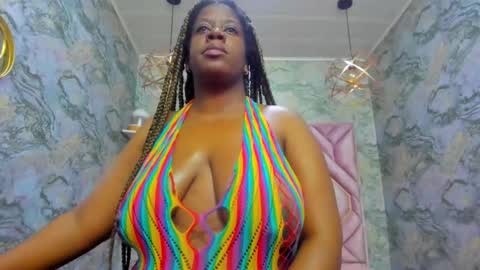 Snapshot of neffertiry_ebonny chatting on November 13, 2025, 6:45 am Nefer online show from November 13, 2025, 6:45 am