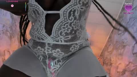 Snapshot of neffertiry_ebonny chatting on November 20, 2025, 6:24 am Nefer online show from November 20, 2025, 6:24 am