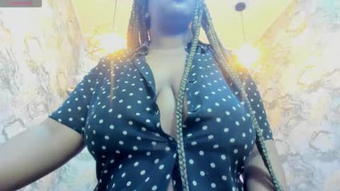 Snapshot of neffertiry_ebonny chatting on December 2, 2025, 7:14 am Nefer online show from December 2, 2025, 7:14 am