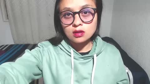 Zoe online show from September 15, 2025, 11:05 pm