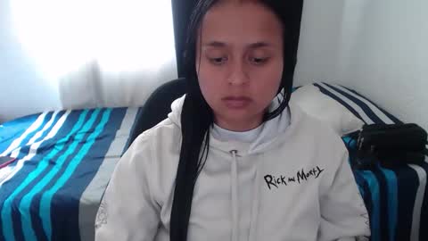 Zoe online show from December 14, 2025, 5:07 pm