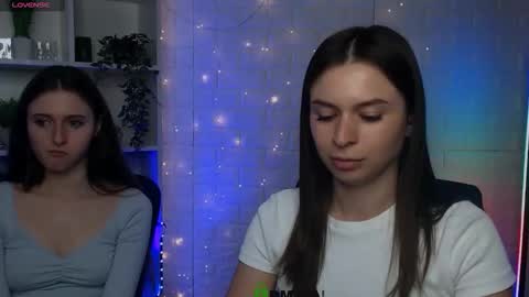 Snapshot of nekky_mouse chatting on September 22, 2025, 12:51 pm Meow online show from September 22, 2025, 12:51 pm