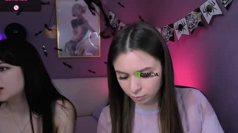 Snapshot of nekky_mouse chatting on October 24, 2025, 5:31 pm Meow online show from October 24, 2025, 5:31 pm