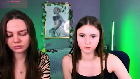 Snapshot of nekky_mouse chatting on November 29, 2025, 11:35 am Meow online show from November 29, 2025, 11:35 am