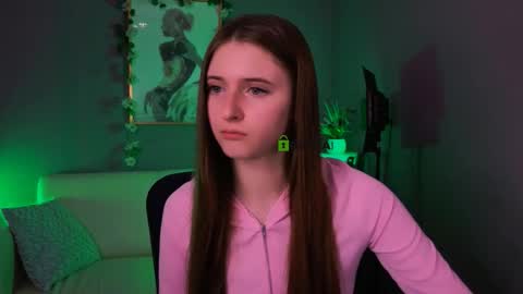 Snapshot of nekky_mouse chatting on December 4, 2025, 10:24 am Meow online show from December 4, 2025, 10:24 am