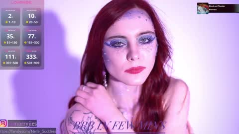 Snapshot of nelle_ chatting on December 28, 2024, 9:42 am    online show from December 28, 2024, 9:42 am