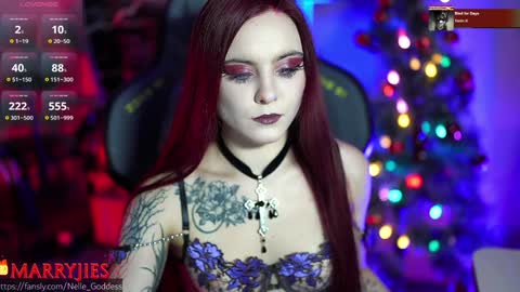 Snapshot of nelle_ chatting on January 10, 2025, 9:55 am    online show from January 10, 2025, 9:55 am