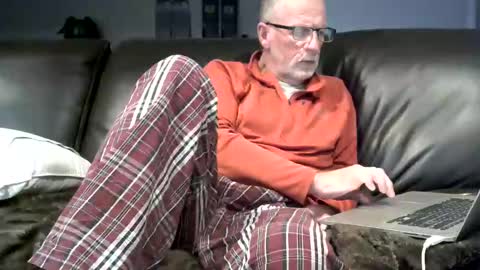 Jack online show from October 4, 2025, 1:36 am