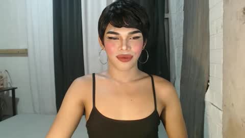 neomi online show from November 9, 2025, 4:11 am