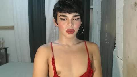 neomi online show from November 11, 2025, 6:57 am