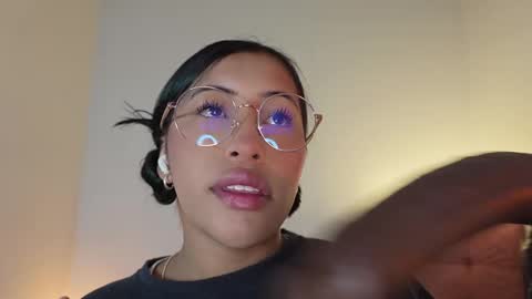 Helena    Every Friday new video for my fan club loves  online show from September 18, 2025, 4:42 pm