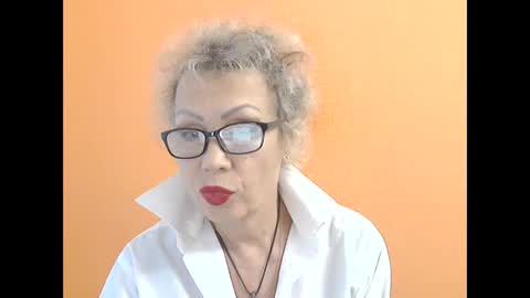 Snapshot of nessyjenixs chatting on October 9, 2025, 2:15 pm NessyJenixs online show from October 9, 2025, 2:15 pm