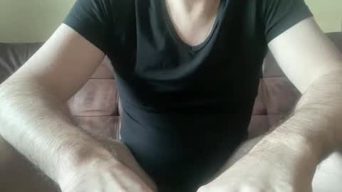 Neu242Gierig online show from November 21, 2025, 7:40 am