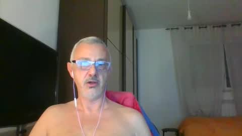 Snapshot of nevenerabis chatting on December 9, 2024, 1:51 am nevenerabis online show from December 9, 2024, 1:51 am