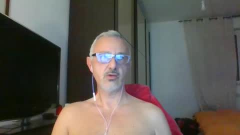 Snapshot of nevenerabis chatting on February 4, 2025, 7:11 pm nevenerabis online show from February 4, 2025, 7:11 pm
