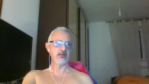 Snapshot of nevenerabis chatting on March 6, 2025, 7:43 pm nevenerabis online show from March 6, 2025, 7:43 pm