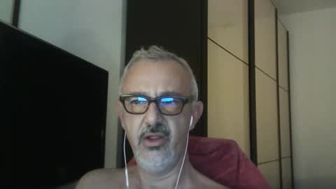 Snapshot of nevenerabis chatting on October 5, 2025, 6:39 pm nevenerabis online show from October 5, 2025, 6:39 pm